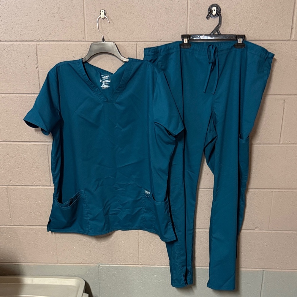 Cherokee Revolution Teal Workwear Top